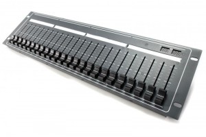 Mehr über den Artikel erfahren DMX Kanalerweiterung, ganz einfach!